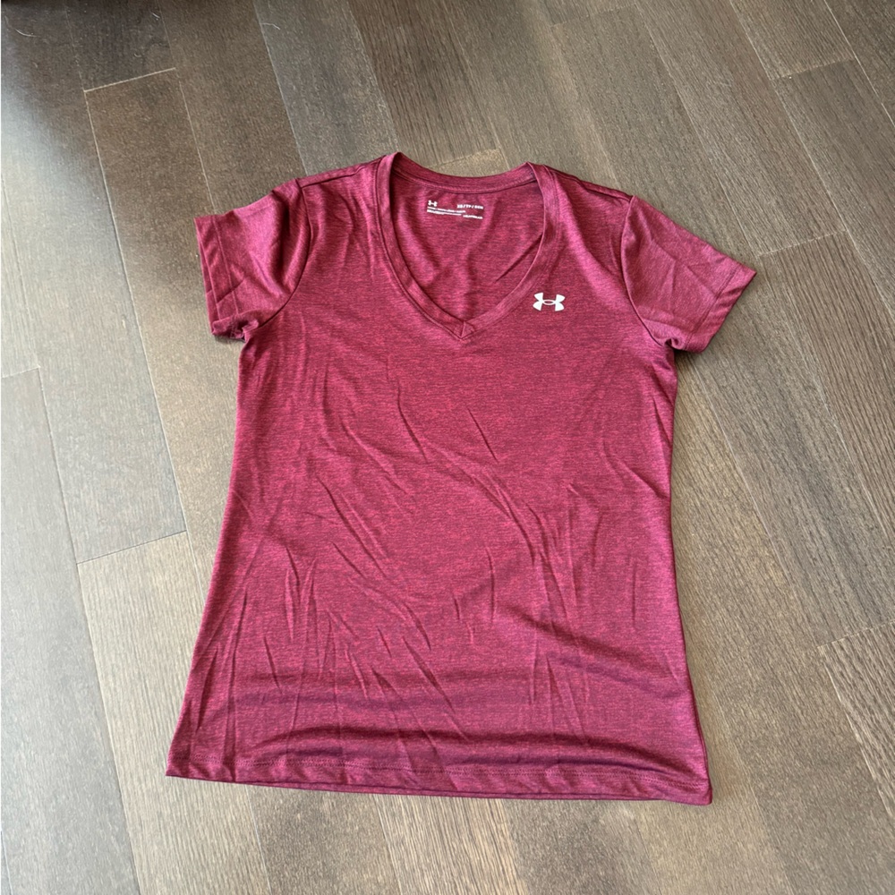 Women’s Maroon Under Armour VNeck